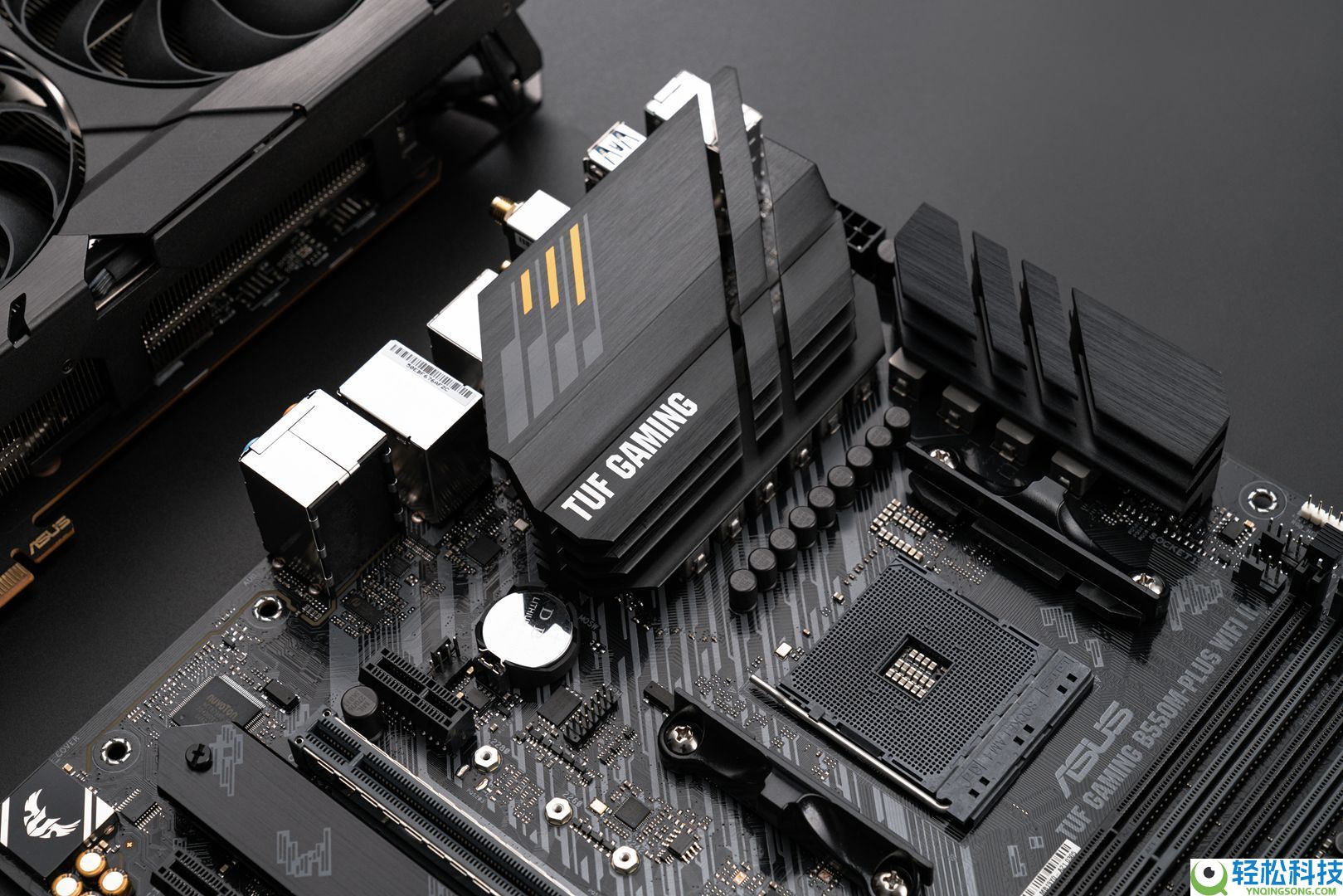 5500X3D装机首选华硕B550重炮手WIFI二代主板