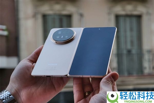 全球最轻薄折叠屏光荣Magic V6来了：京东方独家供屏