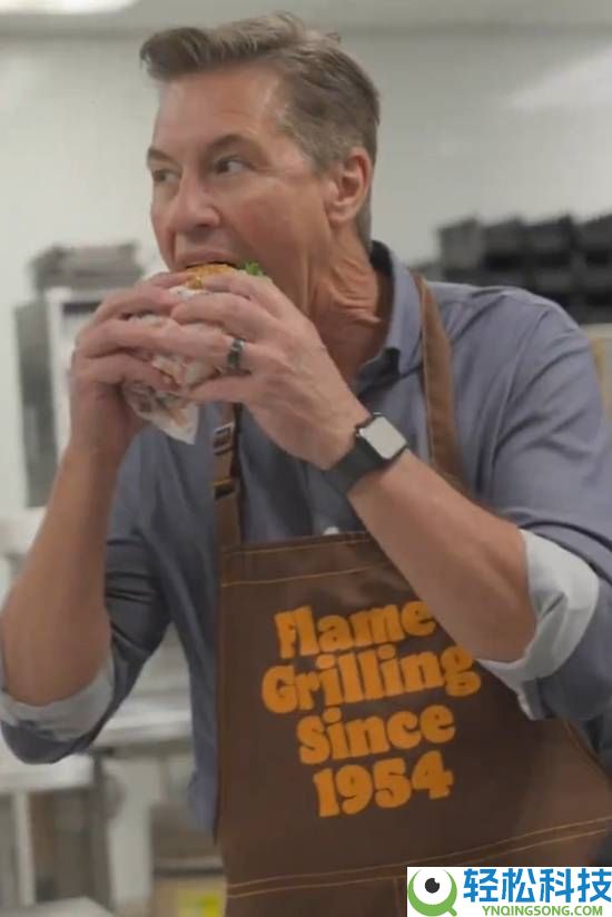 麦当劳CEO不甘心试吃新品后 汉堡王发CEO狠咬皇堡视频借势营销