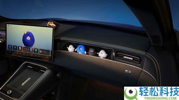 鸿蒙智行最年青的车 尚界Z7电光紫粉官图发布：保时捷神韵实足