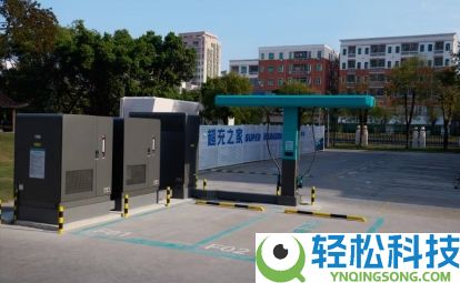 电动化上半场完满收官：比亚迪发布第二代刀片电池及闪充手艺