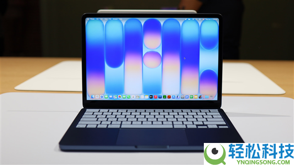 苹果MacBook Neo 2补齐短板：触摸屏+12G内存 果粉直呼初代刹时不香了