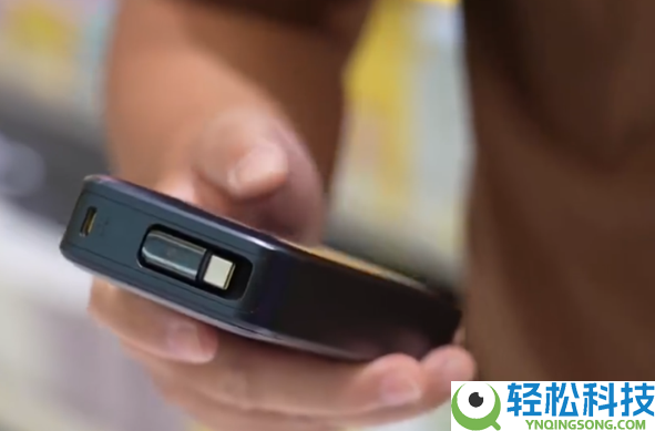 央视暴光套牌3C认证充电宝:外壳不阻燃、3C标记随便印