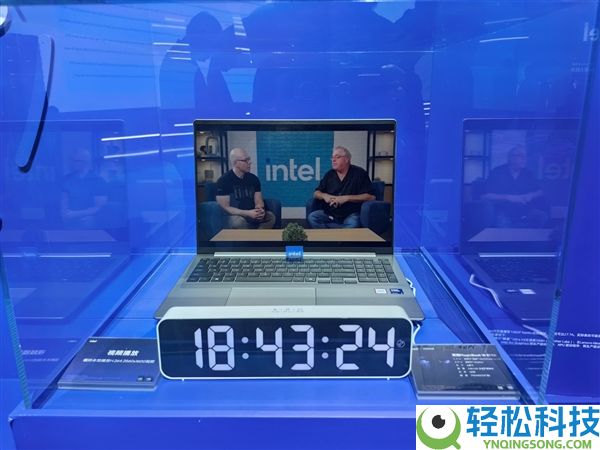 x86条记本续航34.8小时,终究晓得Intel Panther Lake为啥这么牛了