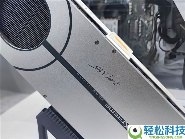 砺算科技首款国产显卡现场体验,《赛博朋克2077》相称流利