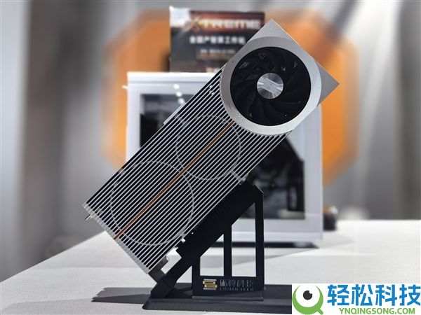 砺算科技首款国产显卡现场体验,《赛博朋克2077》相称流利