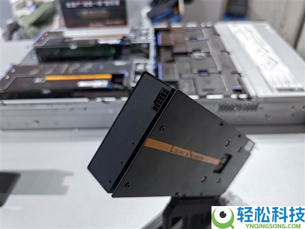 砺算科技首款国产显卡现场体验,《赛博朋克2077》相称流利