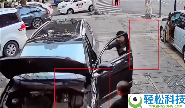 男人一连误操纵致三车受损 网友吐槽已被蠢哭