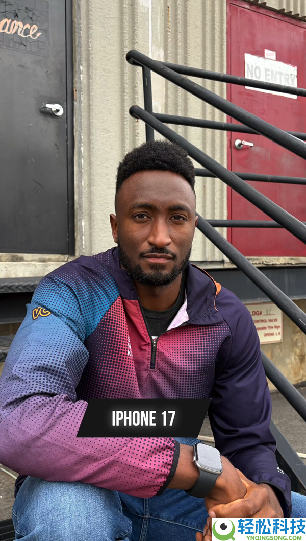 看懵了,初代iPhone到iPhone 17自拍对照 网友吐槽几近一样