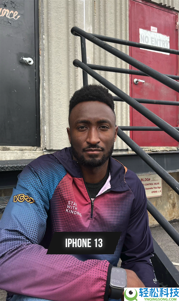 看懵了,初代iPhone到iPhone 17自拍对照 网友吐槽几近一样