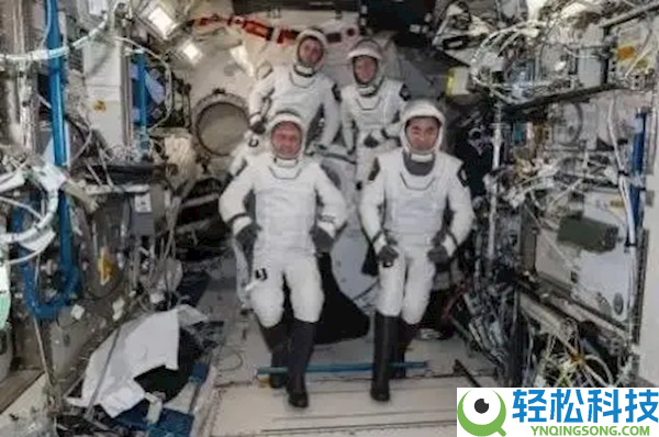 美国宇航员国际空间站告急撤离原因表露：倏忽失语 原因至今不明