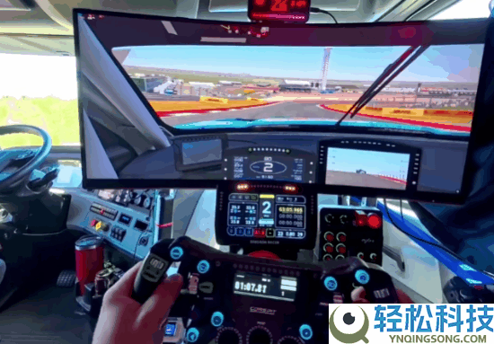 史上最发热卡车司机,副驾藏了一台价值4万元的RTX 5080高端PC：随时能玩赛车摹拟器