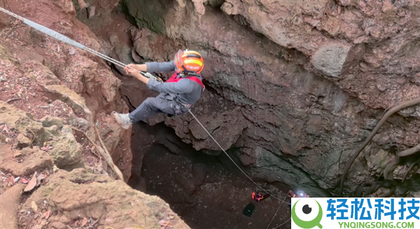 男人被短视频“骗”进15米深洞:差点有去无回