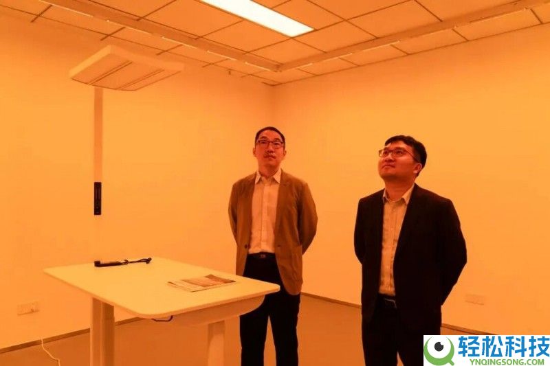 美的照明结合复旦大学戴奇传授团队,共建肆意光尝试室