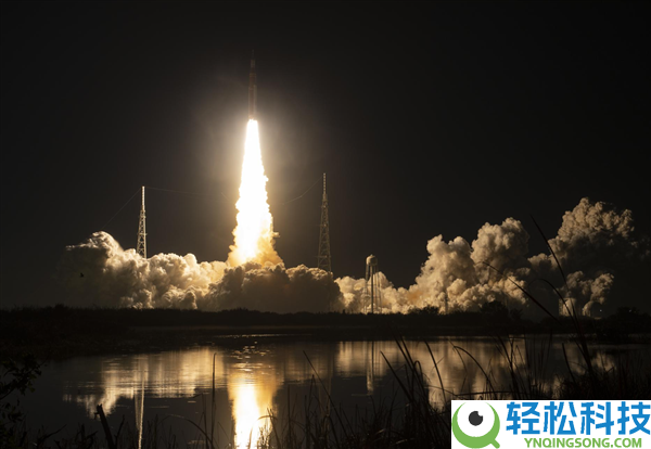 历经灾祸 阿尔忒弥斯2号成功发射,时隔52年 美国人重返月球……左近