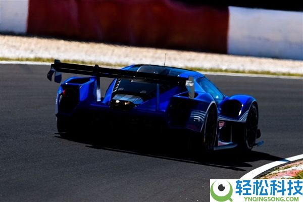 比小米SU7 Ultra原型车还快,纽北赛道最速燃油车降生