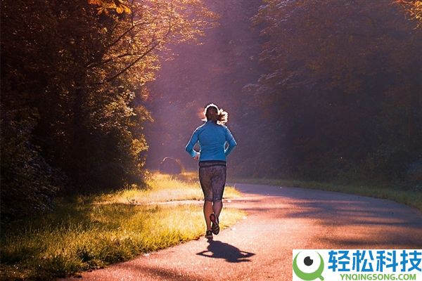 双脚是全身安康放大镜：这4个症状能够是疾病信号