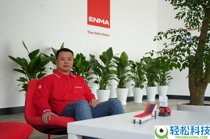 法国恩玛童周胜联袂欧李飞研发全新单轴撕碎机,斩获法德美国际设计大奖