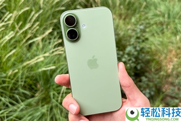 外观零创新,iPhone 18规范版设计没变：苹果又挤了一年牙膏