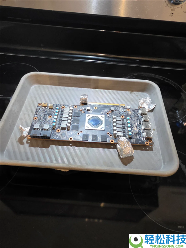 烤箱修显卡大法再现,报废RX 6700 XT 188°C烘烤：12分钟新生