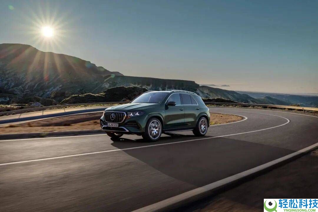 2026疾驰GLE家族焕新退场：星标闪耀 三联屏吸睛 V8混动齐发力