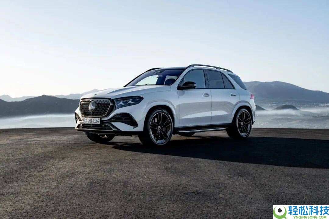 2026疾驰GLE家族焕新退场：星标闪耀 三联屏吸睛 V8混动齐发力