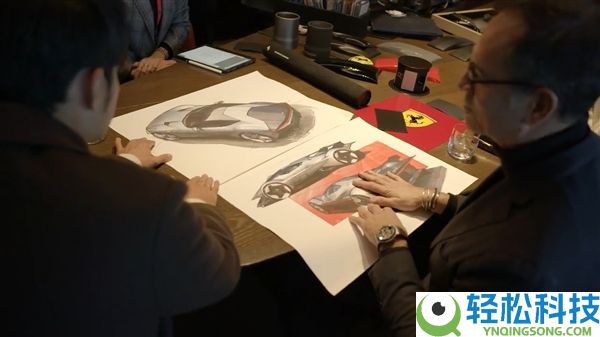 周杰伦现身意大利摩德纳 定制专属法拉利V12超等跑车