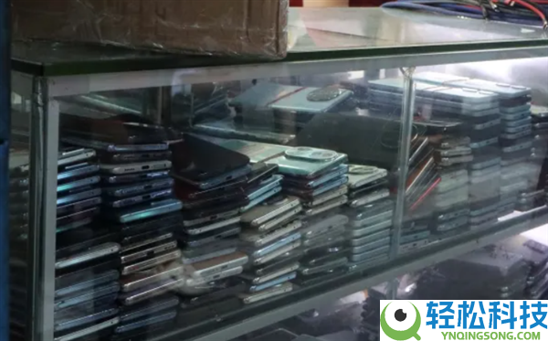心里发慌,华强北商家2万部手机压仓：废旧回收价却狂跌三成