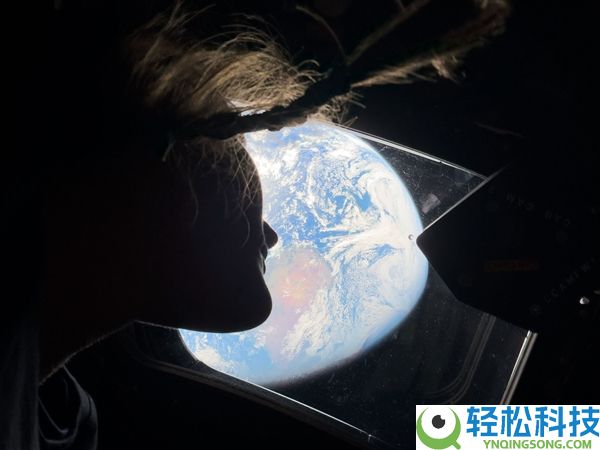 苹果CEO库克庆祝阿尔忒弥斯2号使命成功,将iPhone摄影带到全新高度