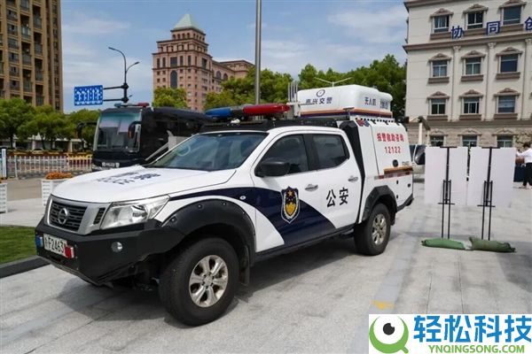 智能警用无人车问世：高速公路主动巡查 自动发现异常