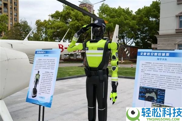 智能警用无人车问世：高速公路主动巡查 自动发现异常