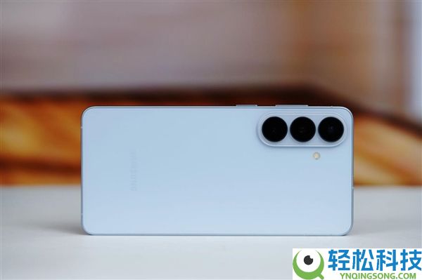 7999元AI旗舰,三星Galaxy S26+图赏