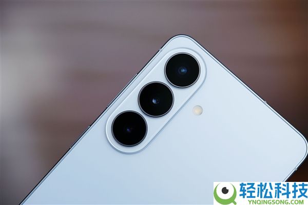 7999元AI旗舰,三星Galaxy S26+图赏