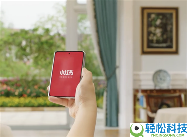 行业首款大尺寸阔折叠,余承东正式发布华为Pura X Max真机外观