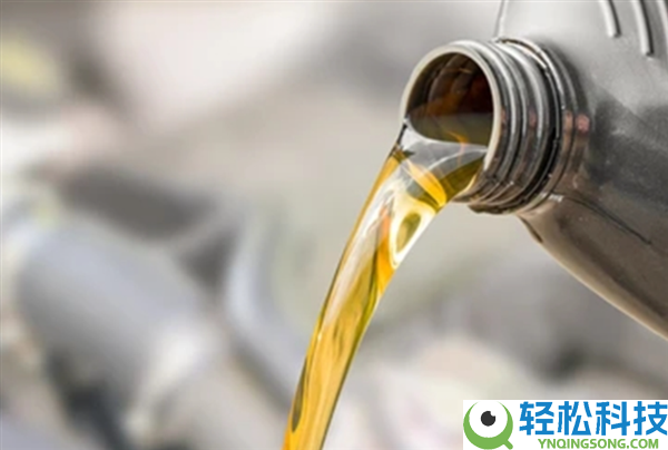 方才,国际油价飙涨8% 黄金跌破4700美元