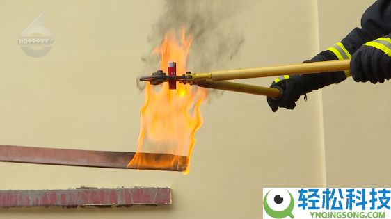 男人扔打火机进火锅 下一秒直接爆炸 消防告急提示