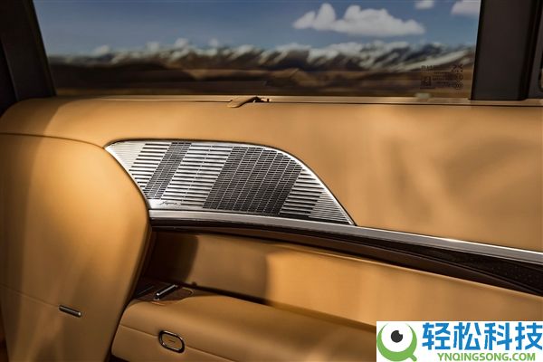 大湾区版“路虎揽胜”,小鹏旗舰GX内饰官图发布：飞航头号舱体验