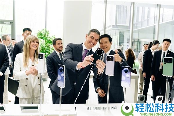 西班牙辅弼点赞小米汽车,雷军称他希奇关注续航 每辆车都问了一遍