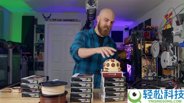 电脑刹时降温20度,发热友DIY球形机箱正面板：狂装15个猫头鹰电扇