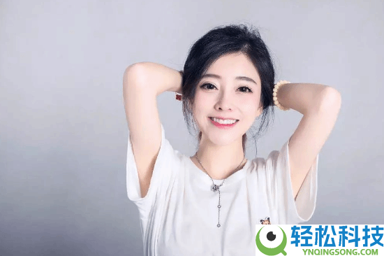冯提莫直播供认整容,自嘲“像被菜刀割过”