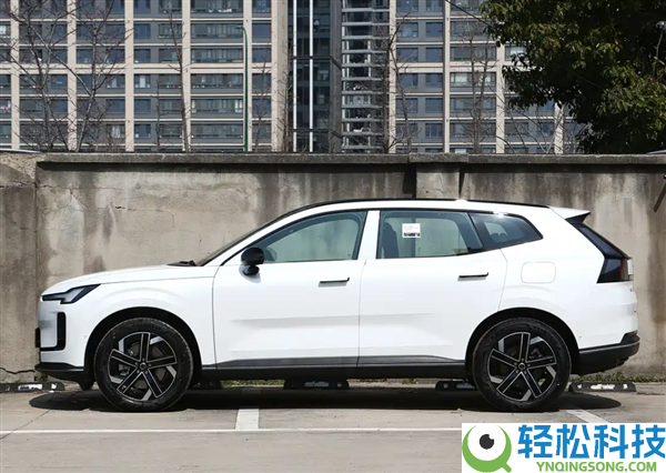 降幅超16万,沃尔沃XC70 99周年感恩版上市:24.99万元