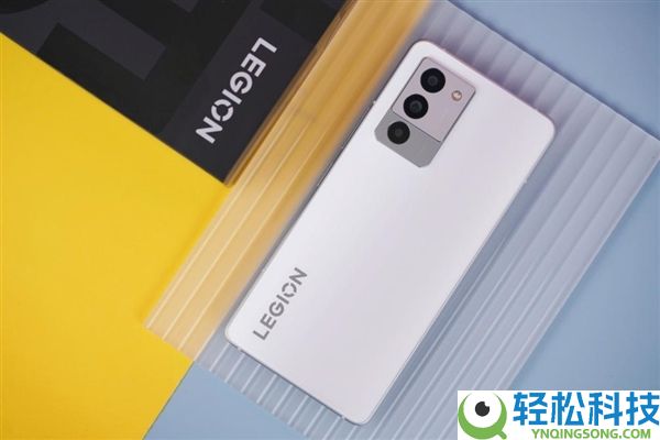 回归首作,联想解救者手机Y70新一代外观揭晓:5月见