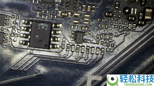 NVIDIA静静删了一颗芯片,RTX 4090公版PCB改版时隔三年首度暴光