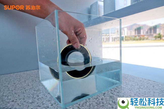 苏泊尔 × 京东结合发布有钛防爆灶 F2, 以“保险 2.0”终结灶具自爆痛点