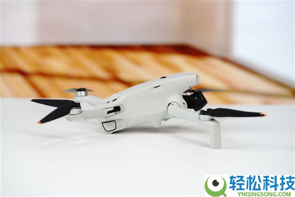 年青人第一台航拍机,大疆DJI Lito X1无人机图赏