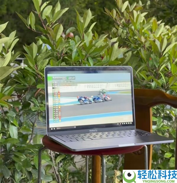 张雪路边摊见证第三冠,激动大喊:咱们拿冠军了 全场我买单