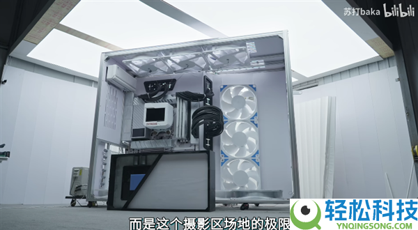活人变手办,发热友蜜斯姐造了台能住人的巨型电脑主机:12000W热量+空调散热