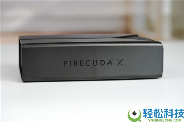 靠谱海量游戏库,希捷FireCuda X Vault 20TB外置硬盘图赏