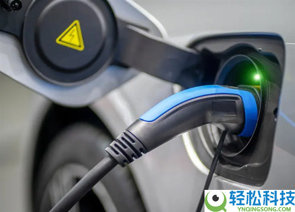 系统晋级后续航从500变300千米,央视揭秘新动力车锁电实情