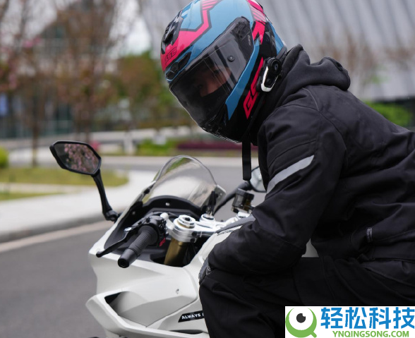 从“美观难骑”到“每天想骑”:年青报酬何最先从新抉择摩托车?